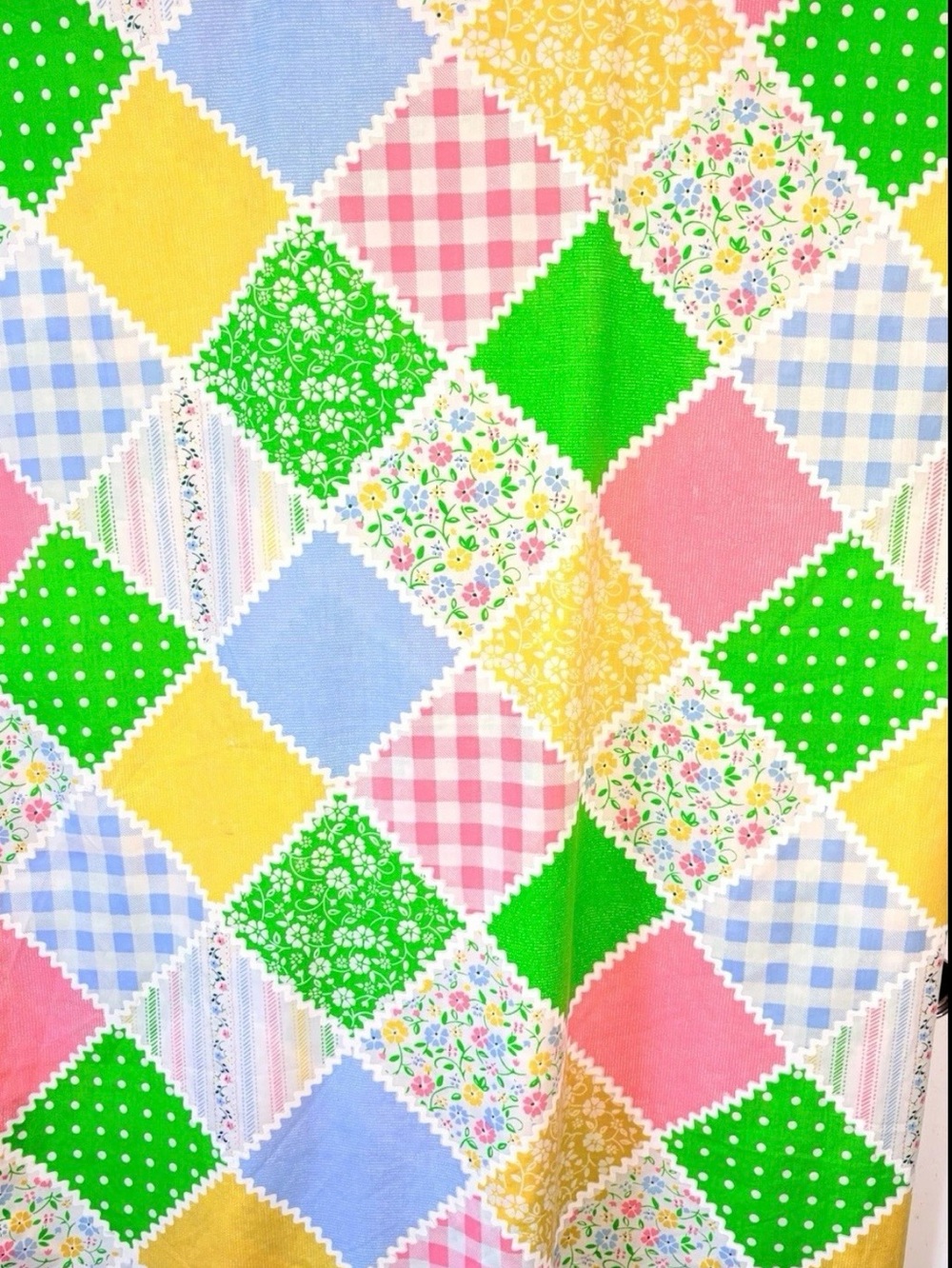 Vintage 70s Pastel Cheater Quilt Bric Brac Cottagecore Fabric Remnant 75”x100”